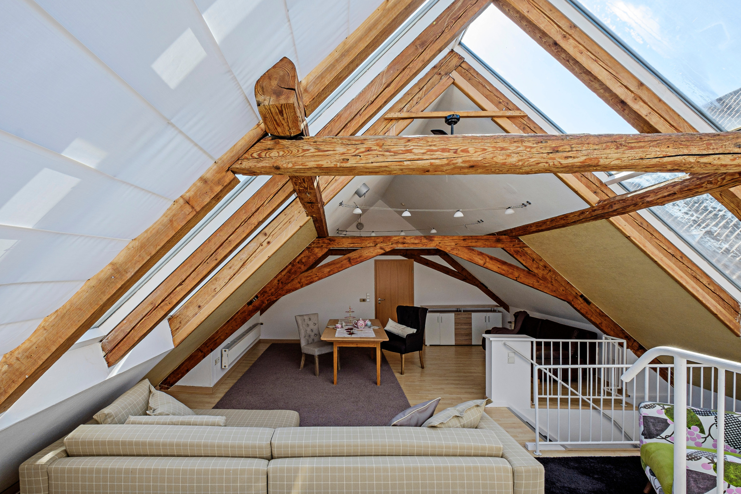 Dachgeschosswohnung Holzschutzmittel